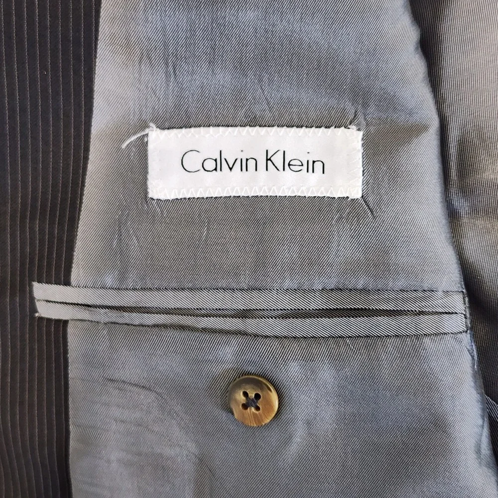 Calvin Klein Wool Blazer Jacket Mens 42R Gray Pinstripe Professional Preppy Work